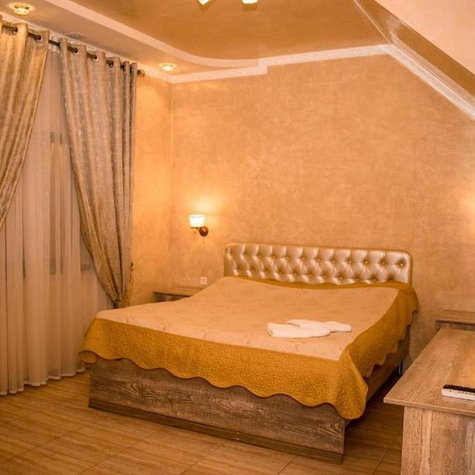 Galeon Hotel Bișkek Exterior foto