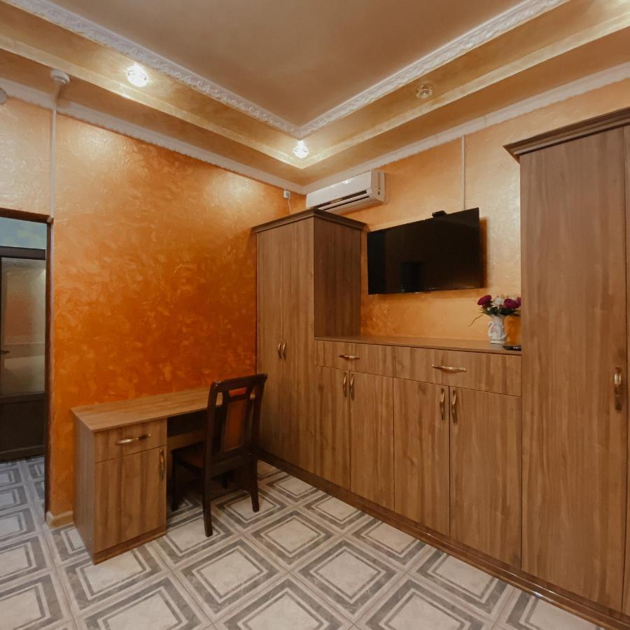 Galeon Hotel Bișkek Exterior foto